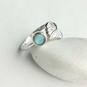 Sterling silver Labradorite gemstone ring size 7 🆕